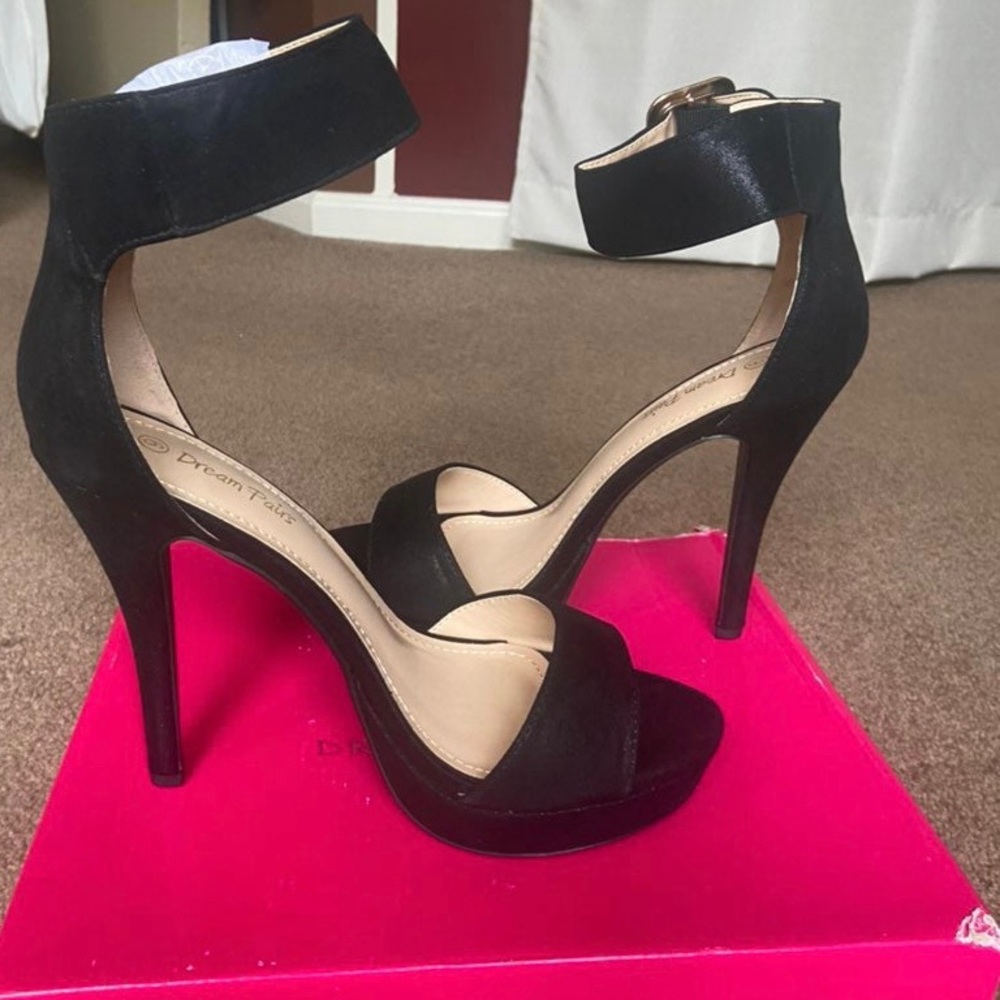 New dream pairs shoes